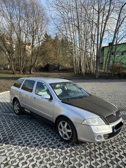 Škoda octavia rs 2.0tdi 125kw - 2