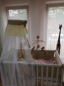 Zaclona nebesa nad postylku - 2