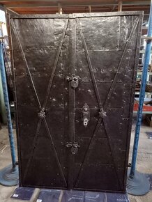 Historické kované klasicistní dveře - 2