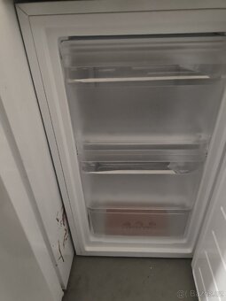 Malý mrazák v záruce. - 2