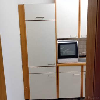Kuchyňská linka se spotřebiči - 2