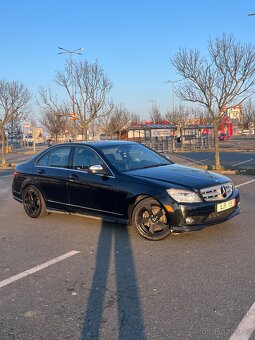 Mercedes-Benz W204 C300 AMG - 2