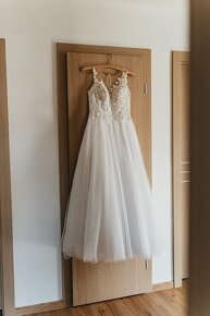 Svatební šaty s ramínky - 2