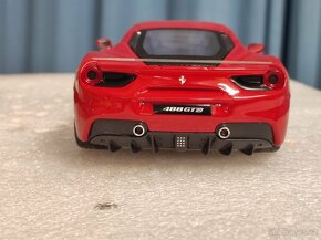 Ferrari 1:24 - 2