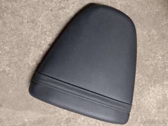 Sedačka zadní srad - 2