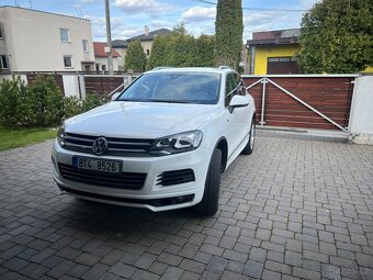 VW Touareg 3.0 R-Line, 4x4, kůže, TOP výbava - 2