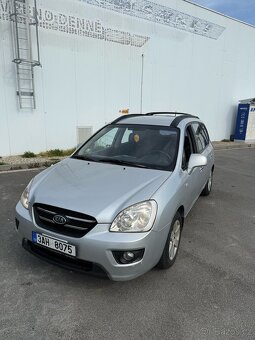 Kia carens 2.0 crdi 103 kW - 2