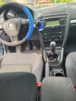 Prodam škoda octavia2 1.9.2l.tdi 103kw.r.v.2006,naj.310tis k - 2