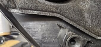Kryt motoru audi 3.0 tdi 059103925cl - 2