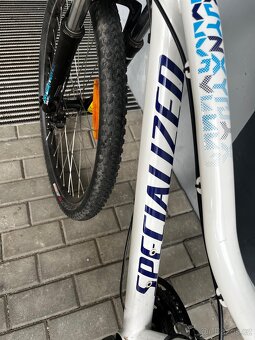 Damske kolo Specialized - 2