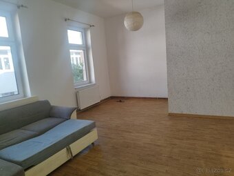 K pronájmu: Byt 2+1 , 1. patro, blízko náměstí - 2