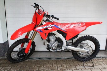 Honda CRF 250 R 2024 nová skladem - 2