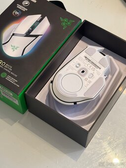 Herní myš - Razer basilisk v3 pro - 2