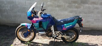 Honda africa twin xrv 750 - 2