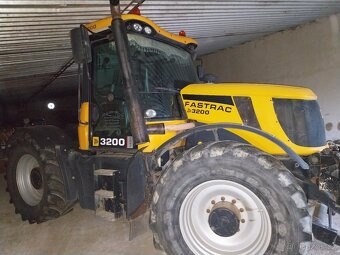 Fastrac 3200 - 2