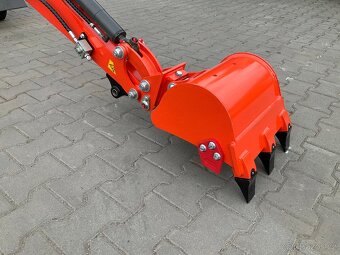 Bagr 1100 kg, diesel jednoválec CR11OH - mimoosý - 2