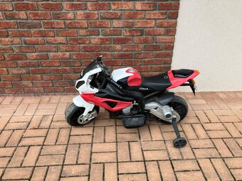 BMW S 1000 RR-DĚTSKÁ ELEKTRO MOTORKA - 2