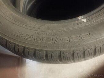 225 60 R17 - 2