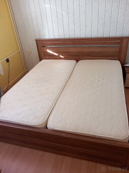Manželská postel 180x200 - 2