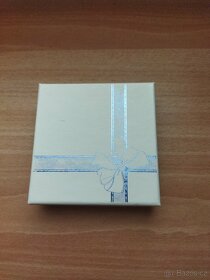 Sada šperků,náušnice a řetízek s přívěskem - 2