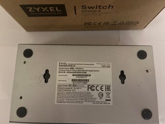 Zyxel Switch GS1200-8 - 2