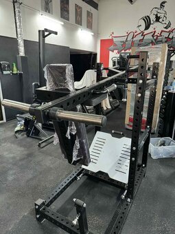 PRODÁM – úplně nový stroj Pendulum Squad - 2