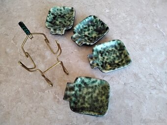 PRODÁM SADU POPELNÍKŮ - 2