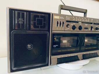 Radiomagnetofon Aiwa CA-W35, rok 1984 - 2