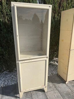 Staré kovové lékařské skříně - 2 kusy - 2