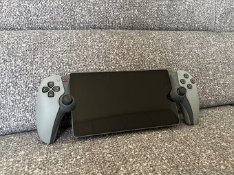 PlayStation Portal 30th Anniversary edition - 2