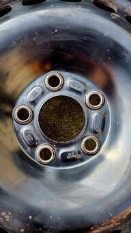 Sada zimních kol 215/60 R16 - 2