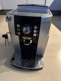 kávovar delonghi magnifica - 2