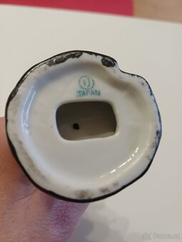 Starožitná porcelánová soška - 2