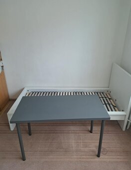 Postel IKEA stolek - 2