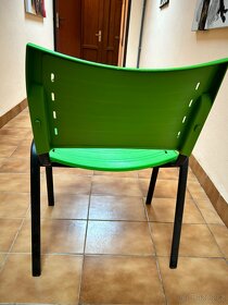 2 plastovo-ocelové židle, TOP stav, cena za kus - 2