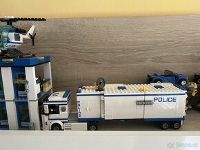 Lego policejní stanice - 2