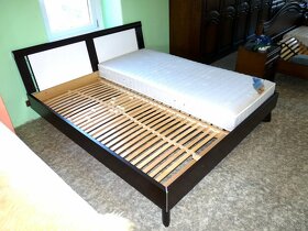stylová manželská postel dvoulůžko+2x rošty - 2