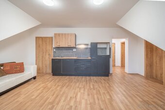 Pronájem bytu 3kk 70m2 v obci Čistá, terasa, parkovací stání - 2