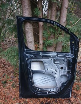 Prodám levé přední dveře Toyota Proace Verso – černé 
 - 2