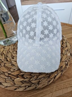 Krásné nové letní kšiltovky - 2