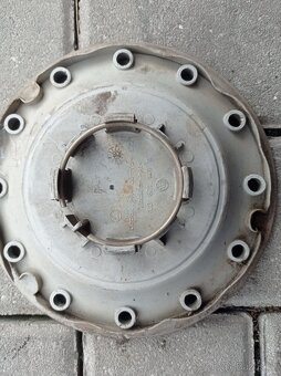 Různé středové krytky originál VW, Originál Toyota. - 2