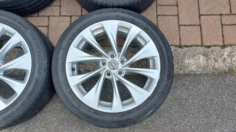 ALU letní 17", orig. OPEL, rozteč 5x105mm, pneu 225/45/17 - 2