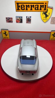 Ferrari 250 GT LWB 1:18 CMR - 2