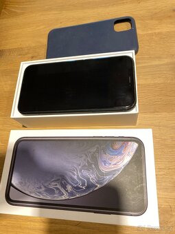 Prodám černý iPhone XR 64GB - 2
