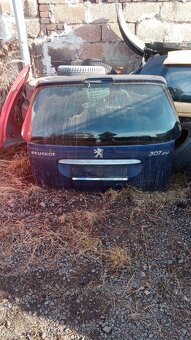 Peugeot 307 SW , 5 dveře a kapoty - bez poškození - 2