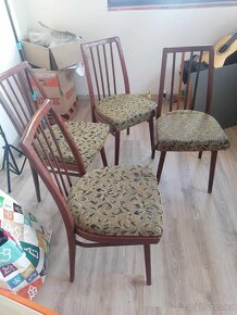 Rozkládací stůl + židle - 2