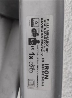 Uzamykatelný nosič kol - 2