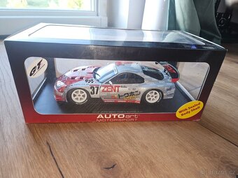 Toyota Supra ZENT #37 – AUTOart 1:18 – sběratelský - 2