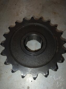BSA A65 řetězové kolečko - 2