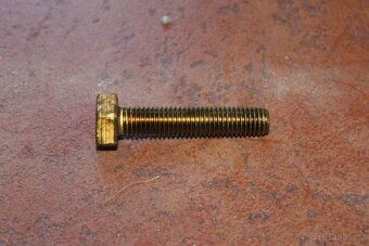 Mosazné šrouby - 2